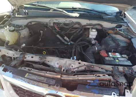 2010 Mazda Tribute I z USA, uszkodzony, nr VIN 4F2CY0C72AKM10013